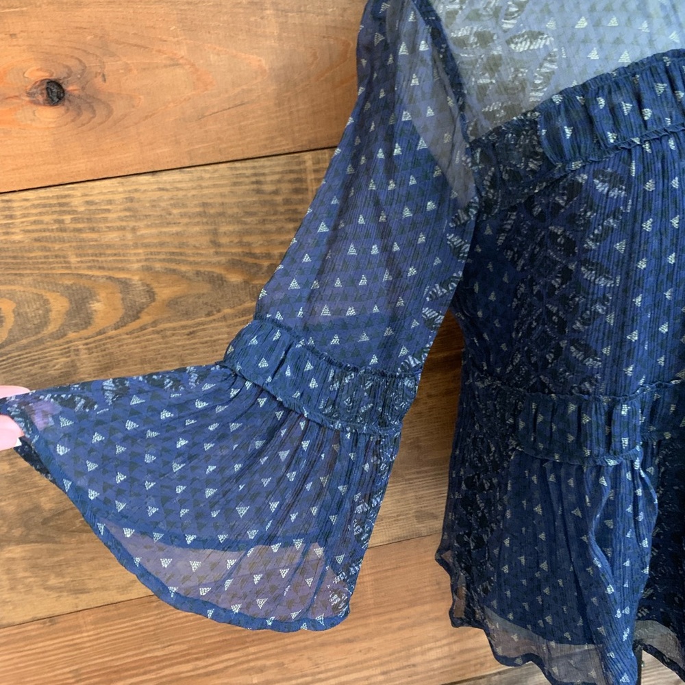 Lucky Brand Blue Gathered Top - Picture 4 of 8